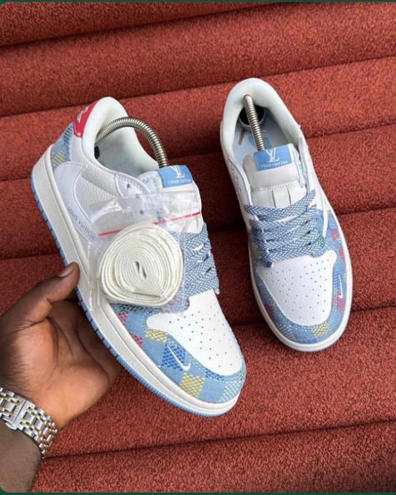 Louis Vuitton Sneakers
