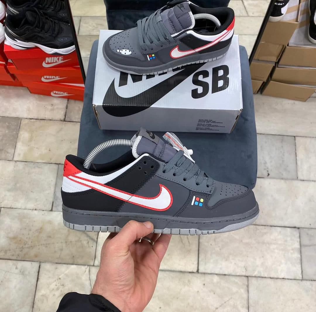 Nike SB Dunk plural